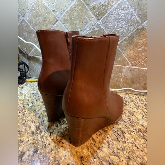 DV‎ cognac brown wedge booties - Picture 2 of 6